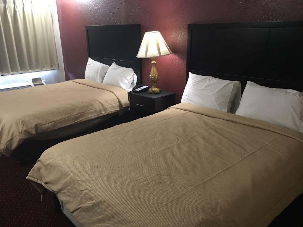 Super 9 Motel Troy Εξωτερικό φωτογραφία