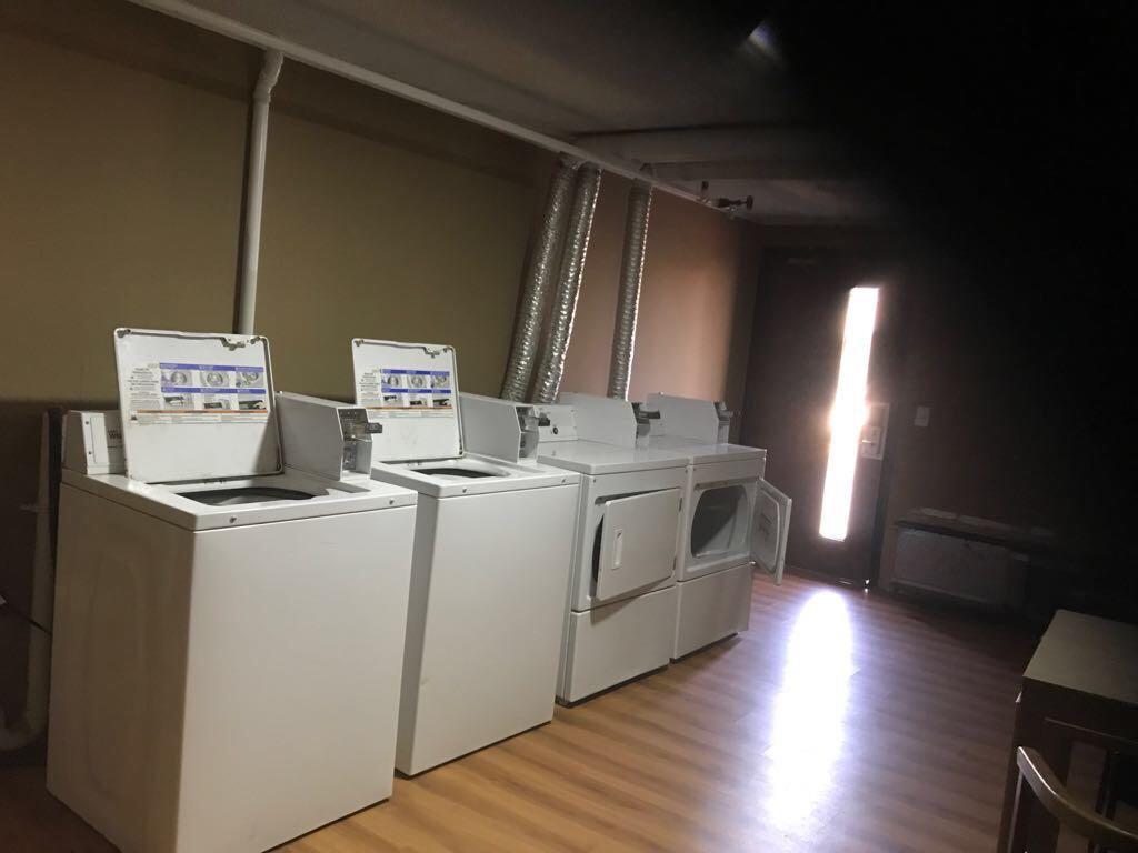 Super 9 Motel Troy Εξωτερικό φωτογραφία